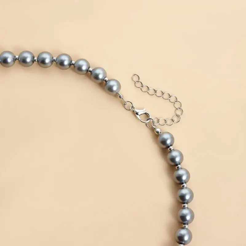 قلادة معاصرة من الأصداف البحرية تتميز بخرز زجاجي كريستالي قطعة مجوهرات أنيقة على شكل عظمة الترقوة