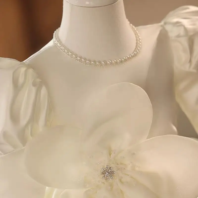 Vestido blanco elegante para niña, hasta la rodilla, manga larga, flores hechas a mano, Boda de Princesa, vestidos de fiesta de cumpleaños para niños pequeños J496