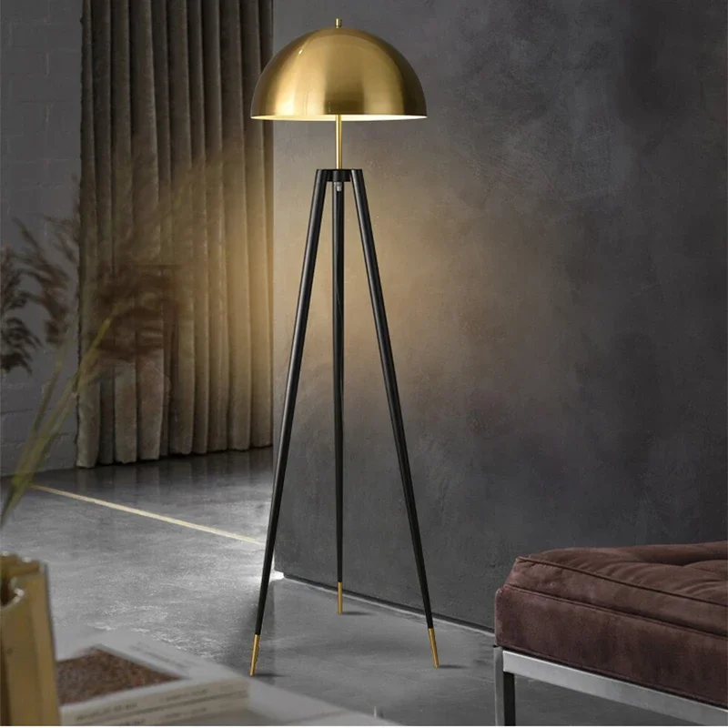 Nordic Postmodern Luxury Retro Art Exhibition Hall Bedroom Living Room Creative Tripod Mushroom Bedside Table Lights Floor Lamp