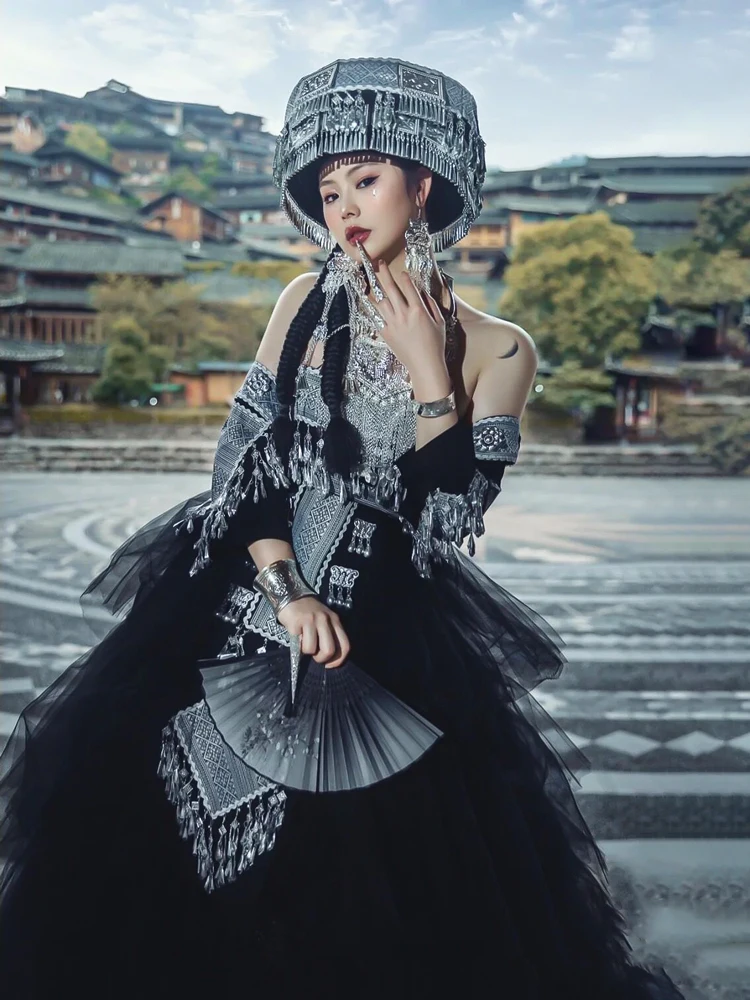 Miao Frauen schwarz Set Tujia ethnischen Stil Schlepp kleid Hochzeit Fotografie Hmong Dorf neue Kleidung