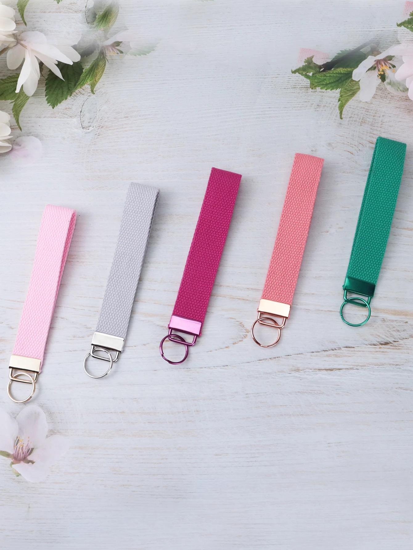 لطيف السوار حزام لون نقي المفاتيح المعلم الحبل مع Keyrings للنساء مفاتيح الهواتف محافظ حامل سحر مفتاح سلسلة هدية