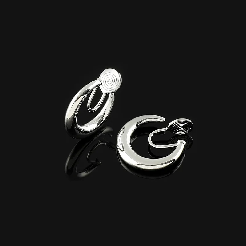 2023 New Versatile Metal Crescent Circle Ear Studs with No Ear Holes Mosquito Incense Plate Ear Clips Wholesale