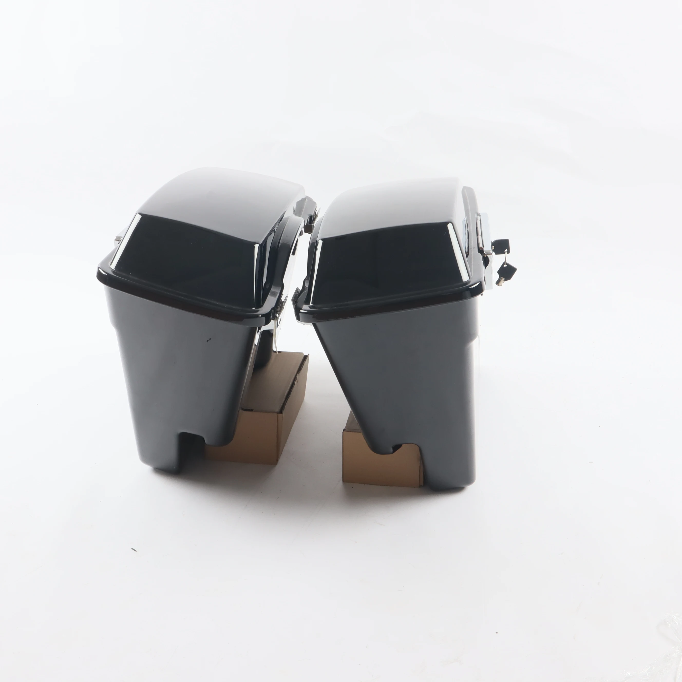 

For Harley 4''LONG Saddlebags Pair W/Lids Painted and Installed with Hardware Set and Chrome Latch Covers