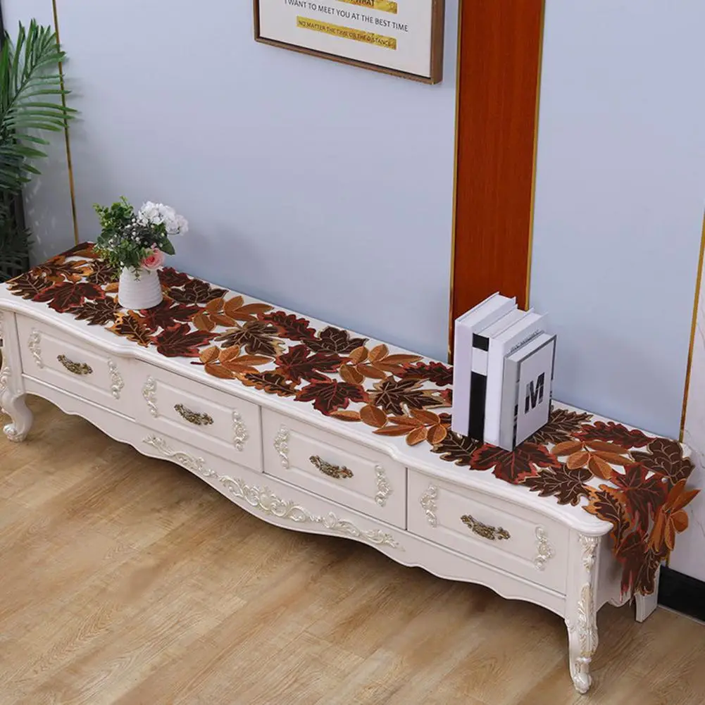 Autumn Maple Embroidered Placemat Hollow Design Insulation Pad Hot Plates Pots Table Runner Harvest Party Dining Accessories