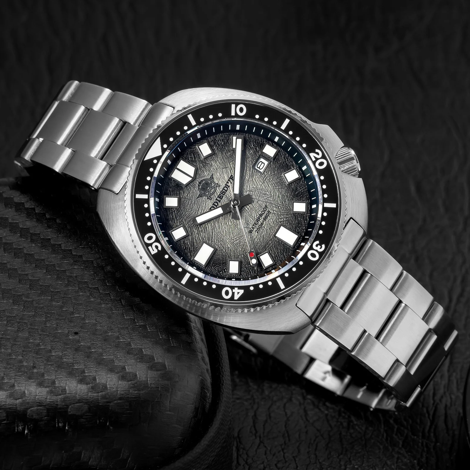 ADDIESDIVE Men Japan 2115 Quartz Watch 200m Waterproof Wristwatch BGW9 Luminous Fashion 316L Stainless Steel Strip Men's Watches