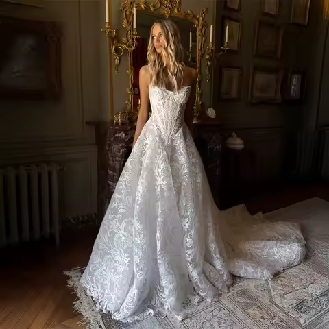 Customized Lace Strapless Wedding Dress Baroque Pattern Bridal Dress with Sweep Train for High End Wedding and Evening Occasions