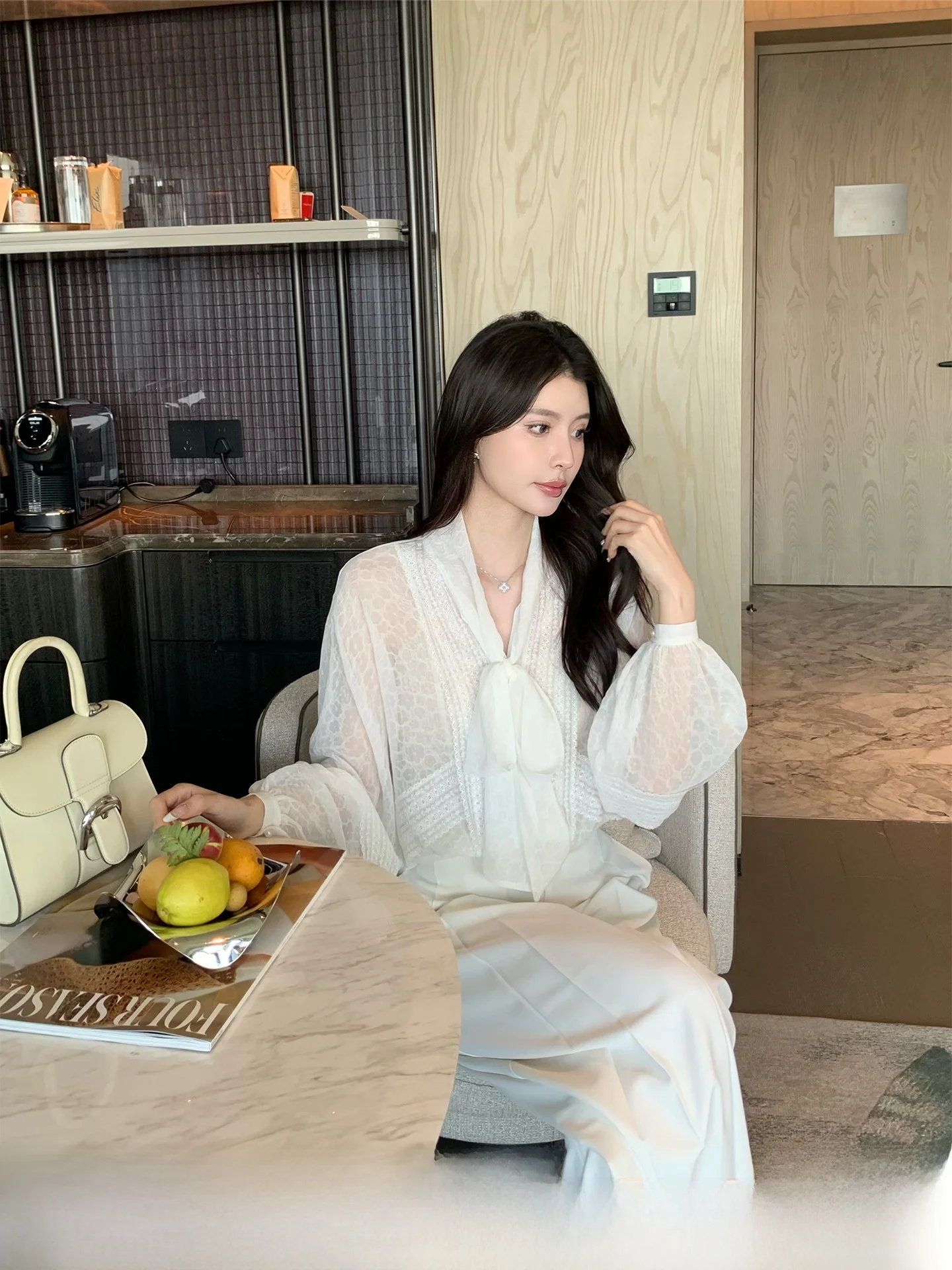 

Kun Total White Lace irt Женский шифон Long Sve Ранняя весна Новый Sle Cleanfit Прямой крой Полиэстер Удобный для кожи B...