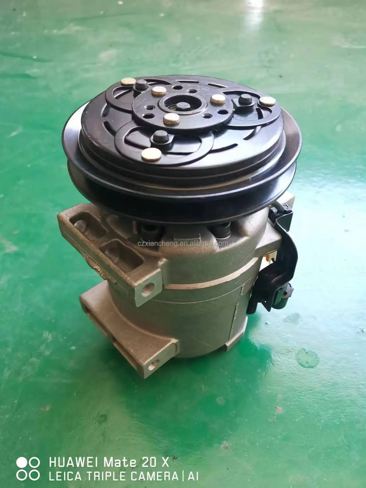 Air Con Compressor Assy 11N6-90040 R210LC-7 R80-7 R450LC-7 original parts for excavator