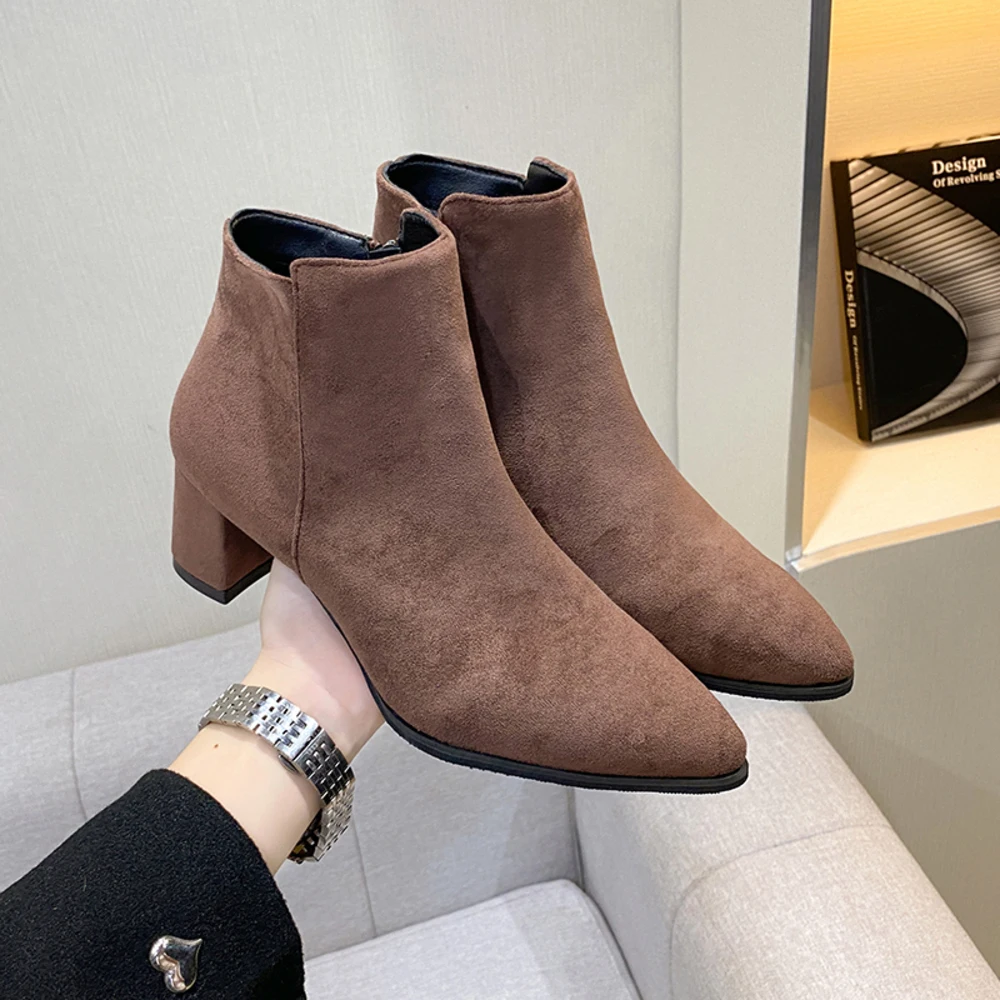 

Large Size Short Boots Women's Winter Fashion Side Zipper Rough Surface Thick Heel Pointed Toe Korean Style Cross-Border Boots