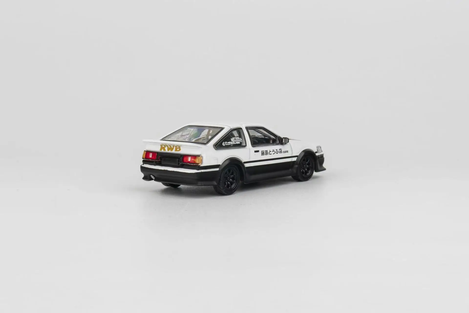 **Pre-order ** DCT 1:64 RWB AE86 Witte aangepaste versie gegoten modelauto