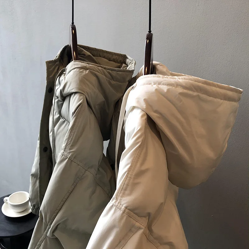 Krótka kurtka bawełniana z kapturem dla kobiet na zimę, nowa koreańska wersja dla młodszych uczniów, gruba i ciepła kurtka typu chleb.