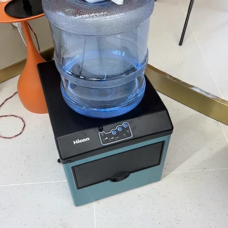 

Autometic Home Making Machine Multifunctional Commercial Mini Ice Maker Portable
