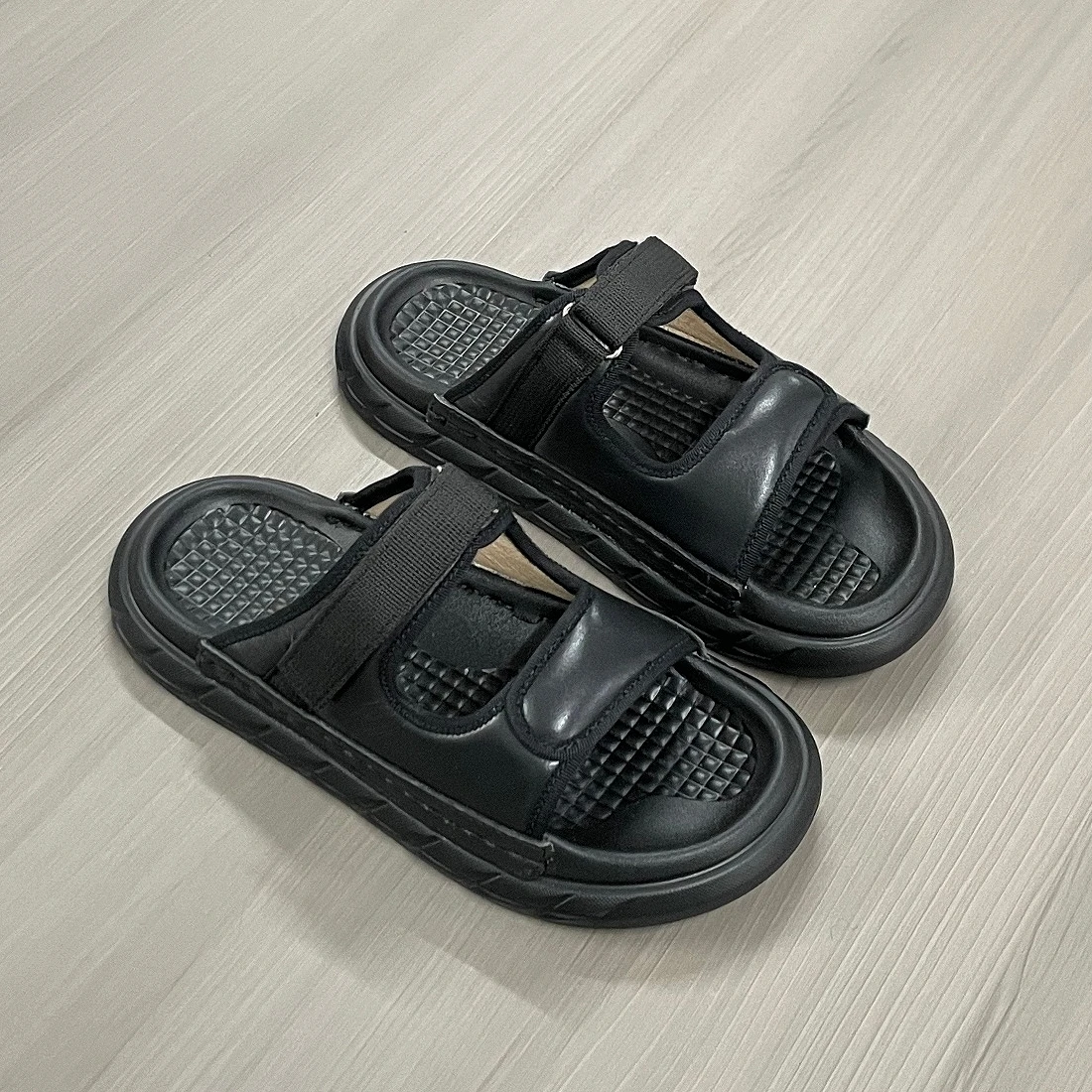 Xingliupi New Arrival Boys Fashionable Popular Sandals Kids Shoes Summer Versatile Black Genuine Leather Footwear for Children