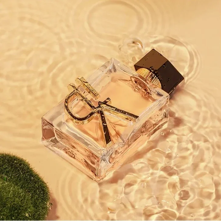 90ml Brand Perfume has distinct layered scents exuding an elegant aura providing a warm feeling making it suitable for dates