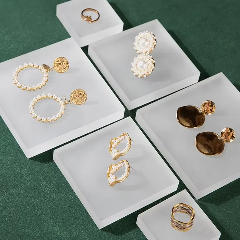 Creative Acrylic Jewelry Display Stand Set for Earrings Ring Bracelet Necklace Decorative Bracket Holder for Jewelry Store