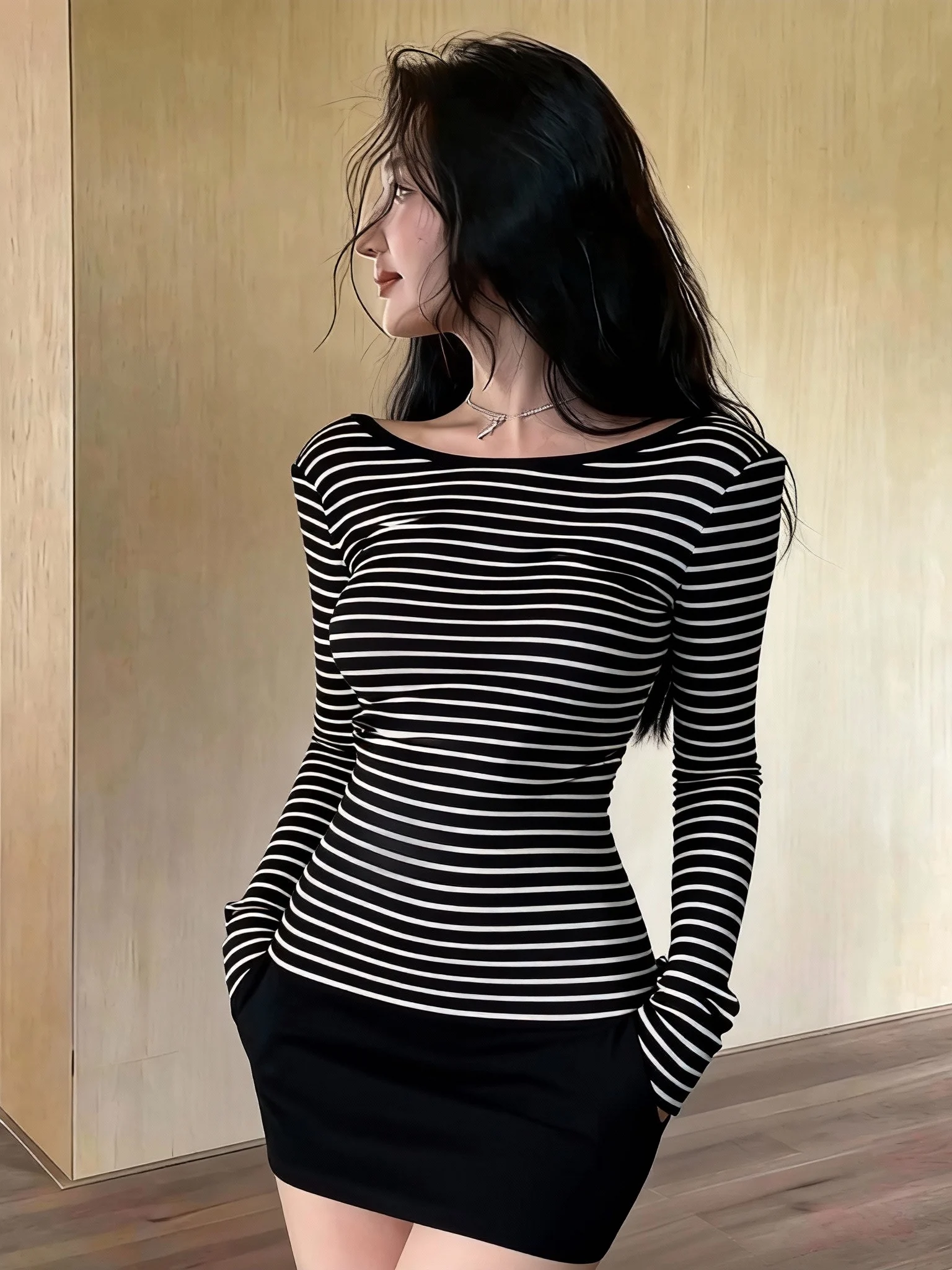 

Korean Style Sexy Backless Stripe Long Sleeve Women's Short Skirt Set round Neck Shirt Bodycon Two Piece Outfit Winter F...