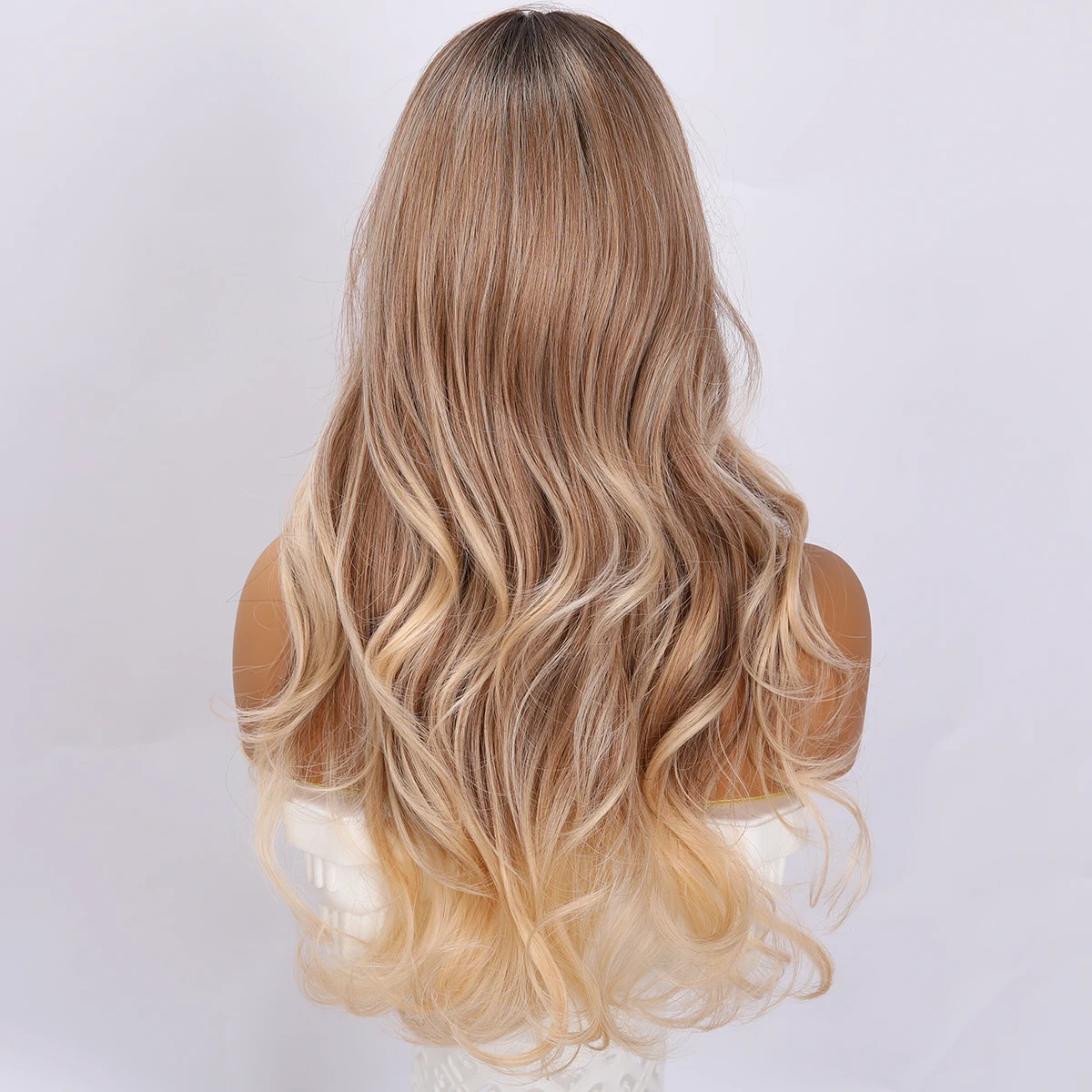 Golden Gradient Curly Wig Suitable For Women With Large Waves Natural Split Wig Suitable For Role-Playing Heat-resistant Bangs