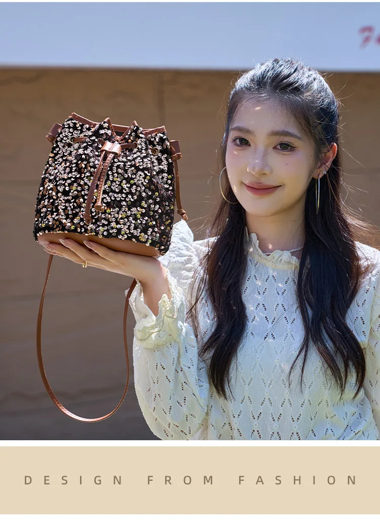 Neue Modische Vielseitige Handtasche mit Kordelzug, Schicke Mehrfarbige Pailletten-Schultertasche mit Großer Kapazität, Geldbörse und Umhängetasche – Detail 2