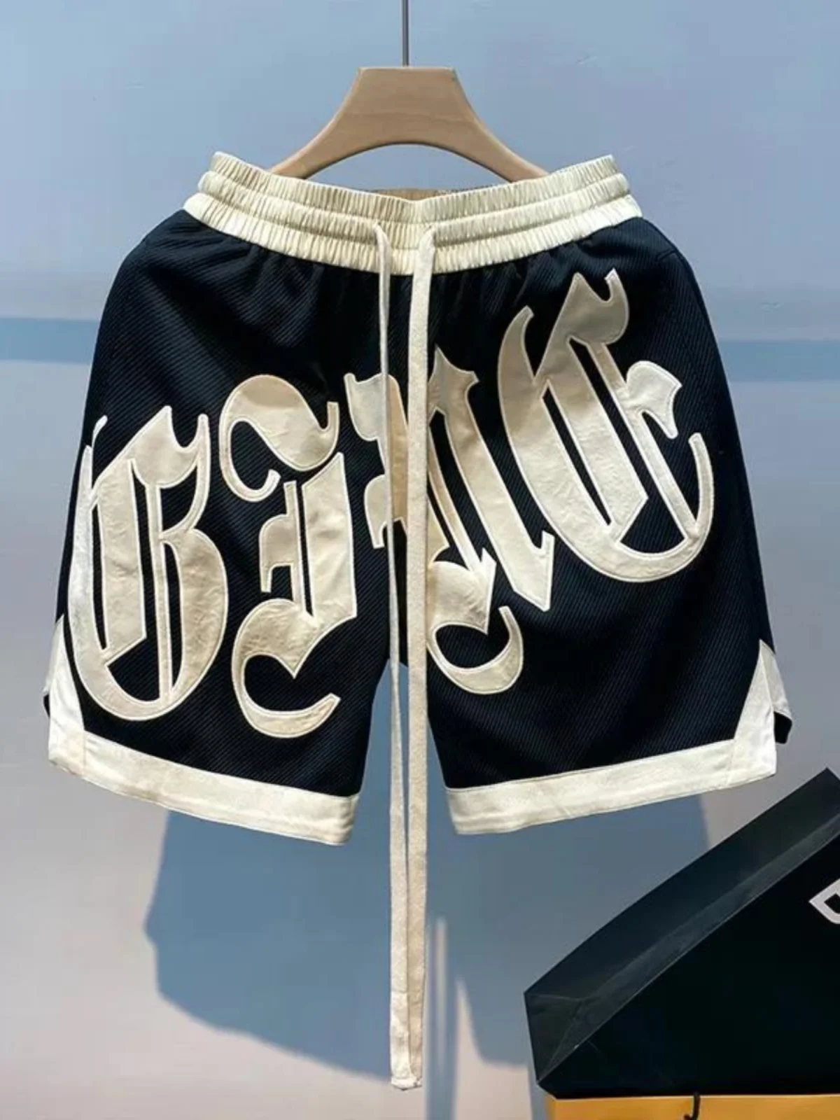 

Faionable Color Blo Men's Casual Wide Leg orts Summer Spor Loose Fit Five-Quarter Pants Youthful Printed Straight Tube