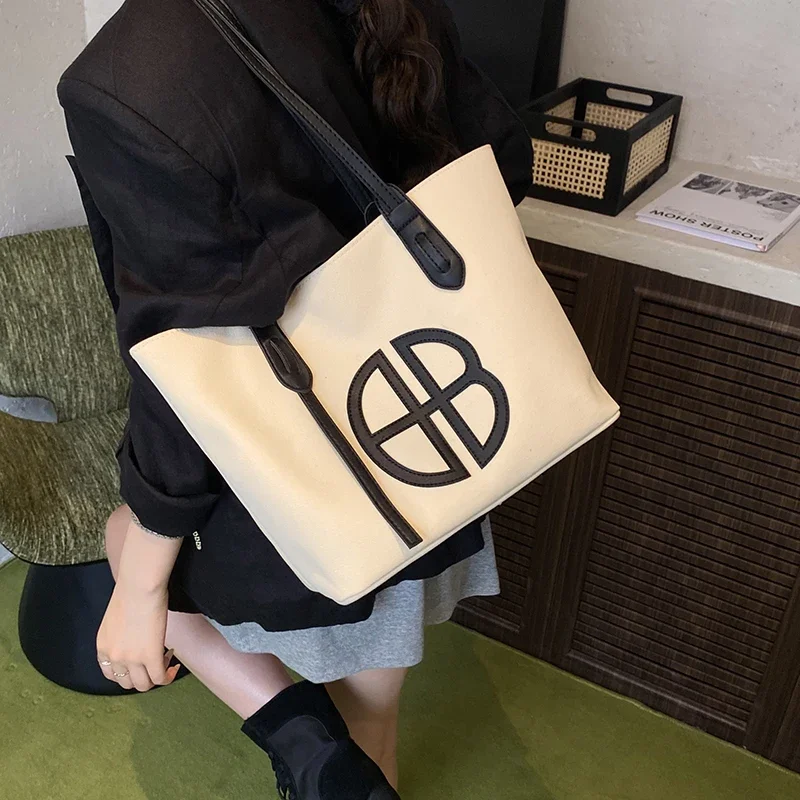 

Classic Elegant Crossbody Bag Women Handbag Leather Luxury Brand Messenger Style Famous Designer Popular Ladies Favorite