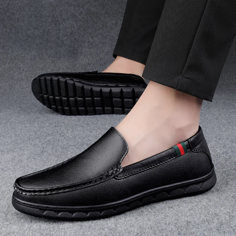 2024 New Men\'s Genuine Leather Shoes Brand Father Casual Leather Anti slip Black Middle-aged Man Cow Leather Shoes