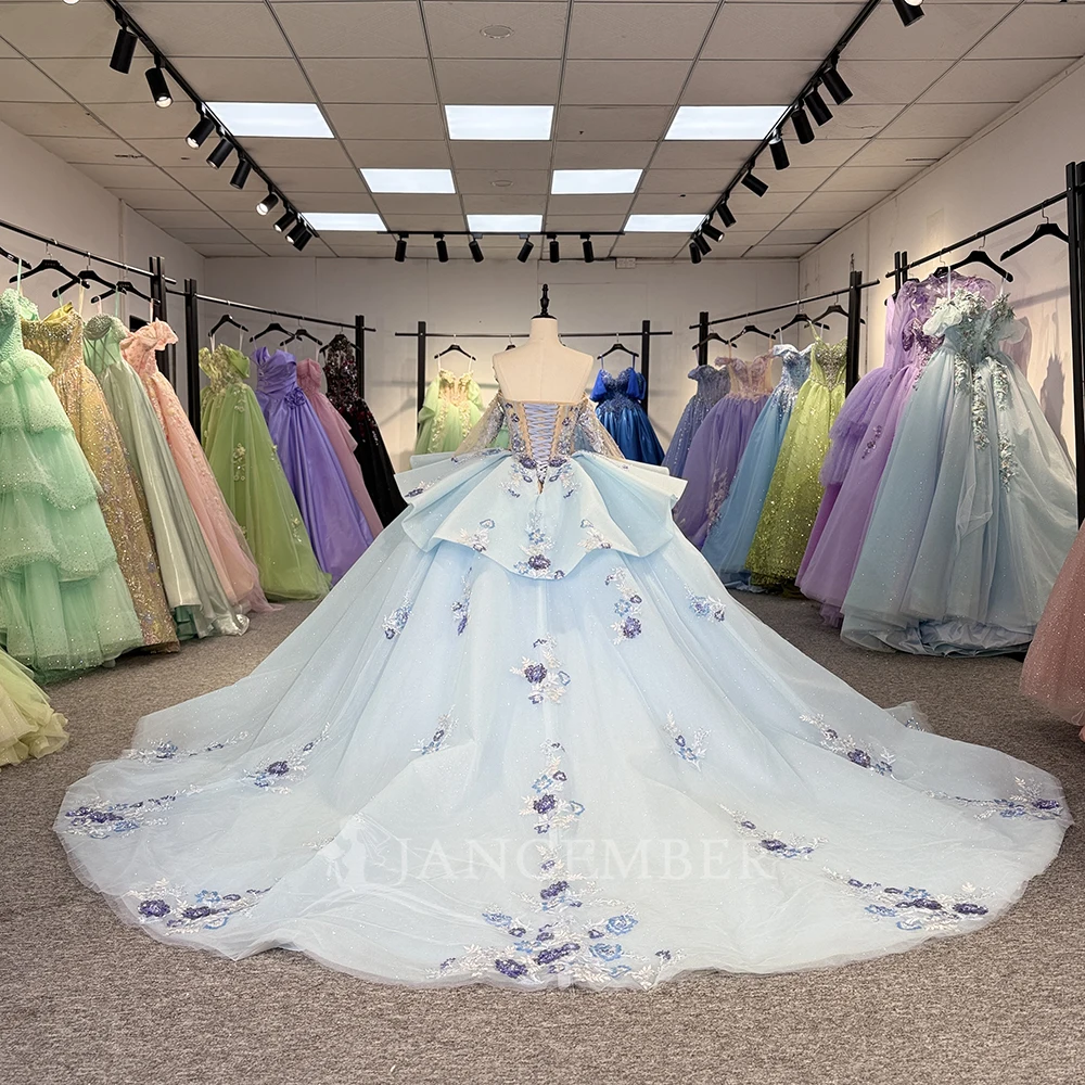 15歳のキンセアニェーラドレス、赤い花柄、ビーズとクリスタルのフリル付きボールガウン、誕生日ドレス、カスタムメイドのキンセアニェーラドレス