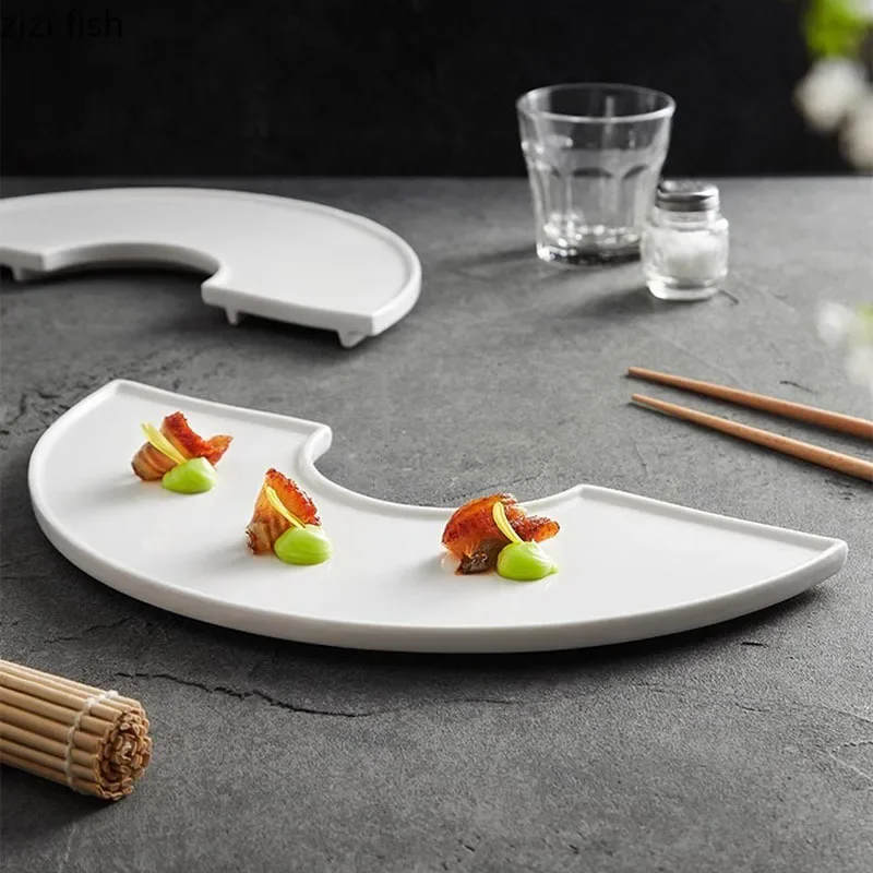 Creative Pure White Irregular Ceramic Dining Plate Restaurant Sushi Plate Dessert Dish Pasta Plate Molecular Cuisine Specialty T