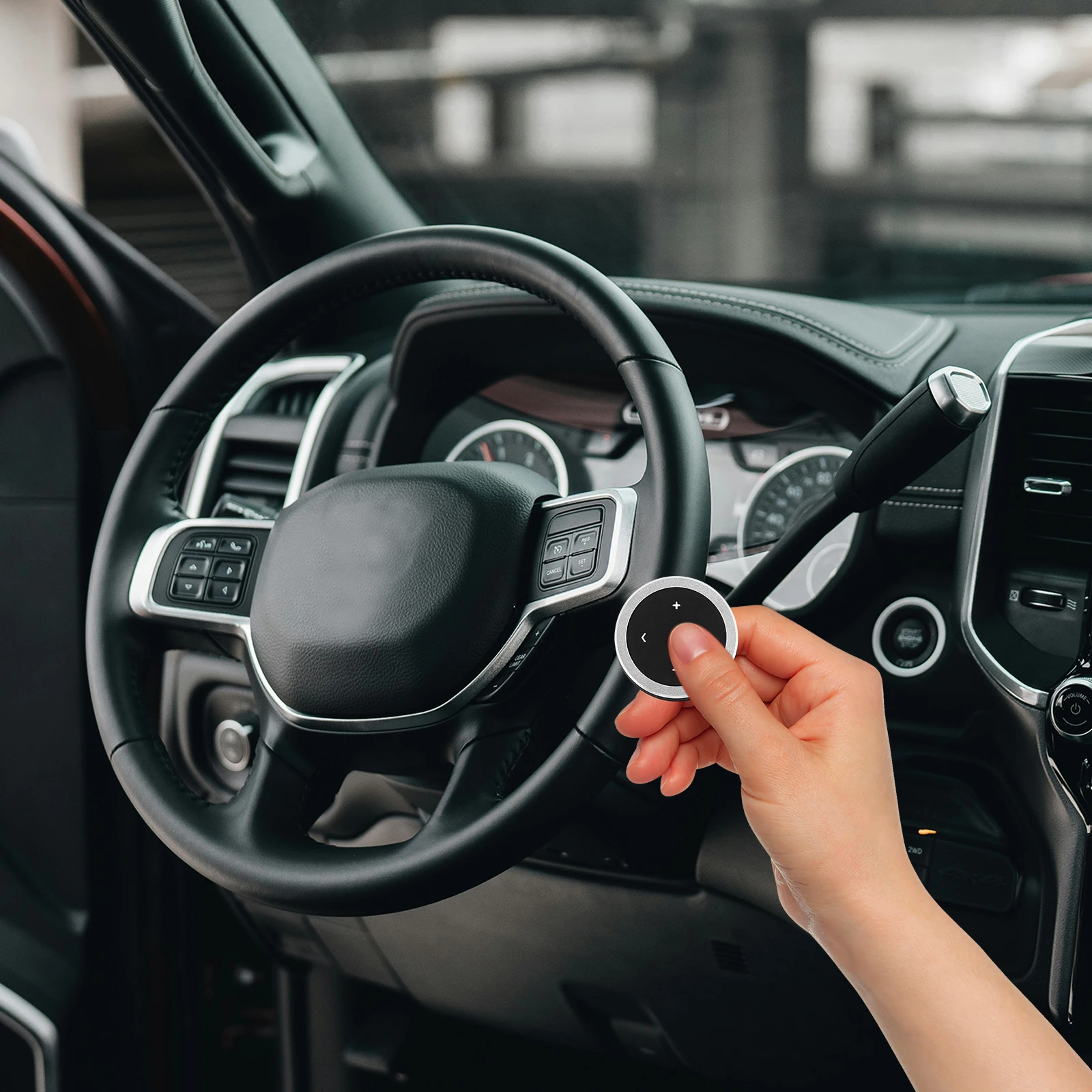 

Wireless Controller Car Steering Wheel Remote Universal Media Button Volume Play Stop Car Accessory Steering Control