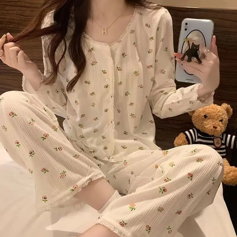 New Three-Piece Pajamas Female Long-Sleeved Sling Ladies Homewear Korean Version Of The Sweet Homewear Spring And Autumn Models