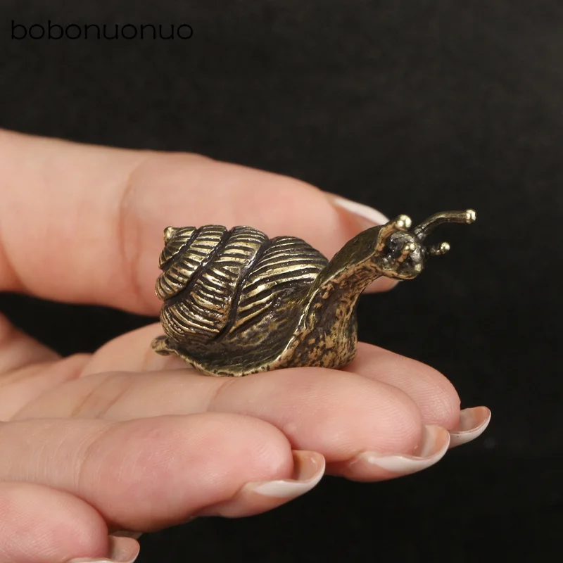 Solid Brass Snail Small Ornaments Tea Pet Ceremony Vintage Copper Simulation Animal Toy Figurines Miniatures Home Decorations