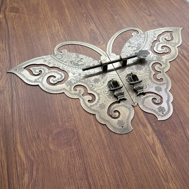 Classic Engraved Brass Furniture Door Handle Butterfly Design for Cabinet and Entry Wooden Gates Vintage Decorative Pulls