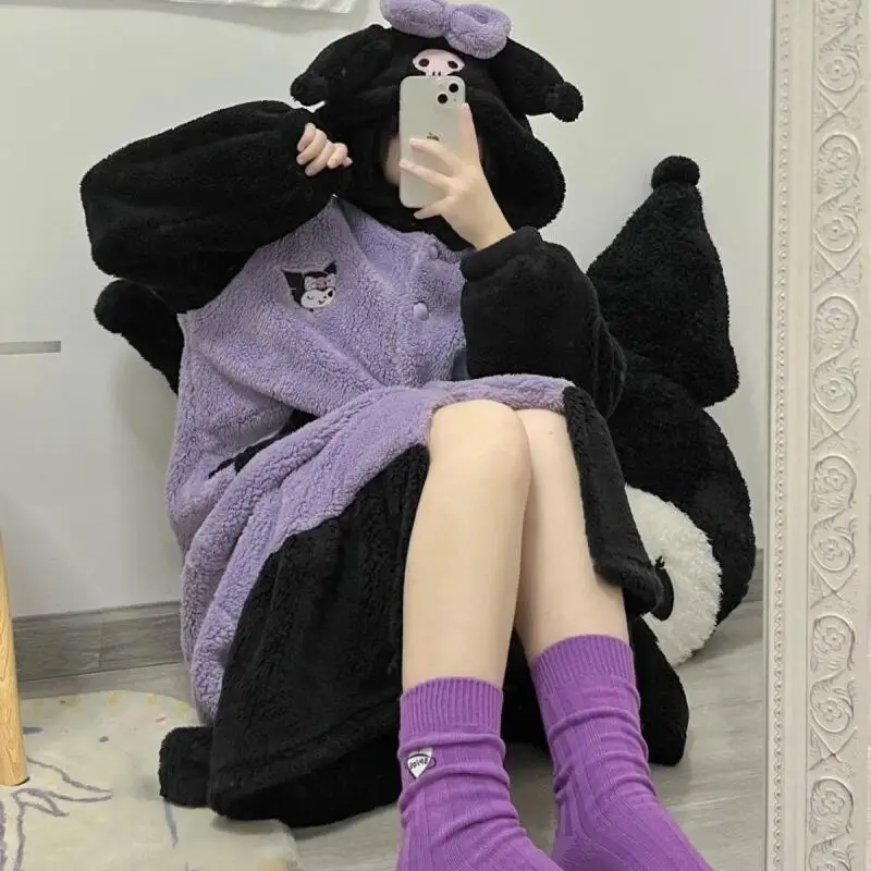 

Ночная рубашка Sanrio, 2 шт., коралловые бархатные пижамы Kuromi, осенне-зимний стиль, бархатное утолщенное фланелевое утреннее платье, универсальное