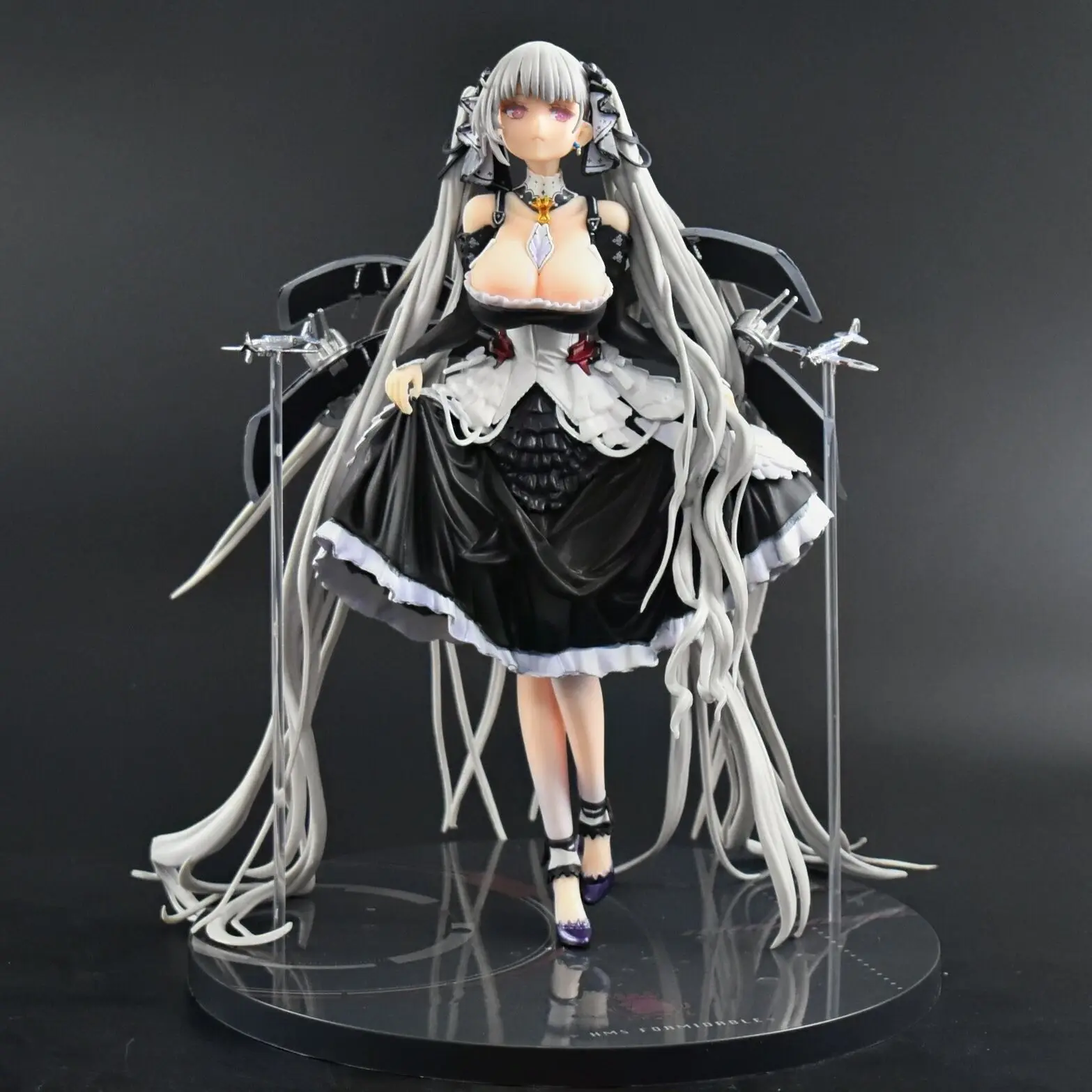 

Потрясающая модель авианосителя Azur Lane со сменными лицевой панелью, самолетом на основе несущей и высококачественными роскошными статуями