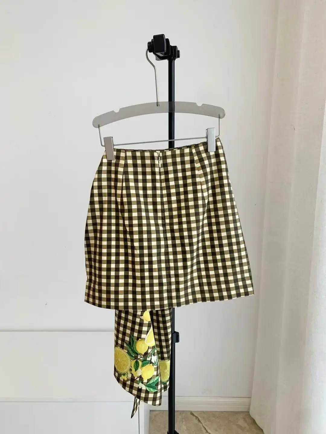 Gold Bead Embellished Silk-Linen Halter Skirt Women's Fashion High Street Style Wrap around Skirt for Autumn 2025