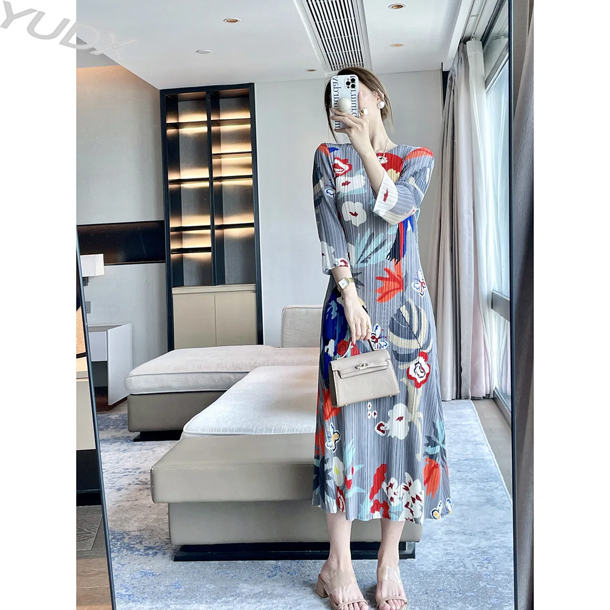 

YUDX Miyake Pleated Dress Women's 2023 Autumn Fashion Animal Pattern Print Loose Large Size O-neck Long-sleeved Elegant Dress