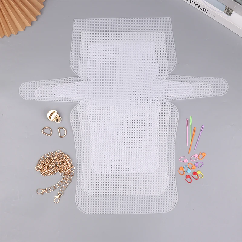 Maglia di plastica per la realizzazione di borse Borse artigianali fai-da-te Materiale per tessitura Borse con gancio di chiusura realizzate con gancio a griglia in plastica Artigianato che realizza accessori