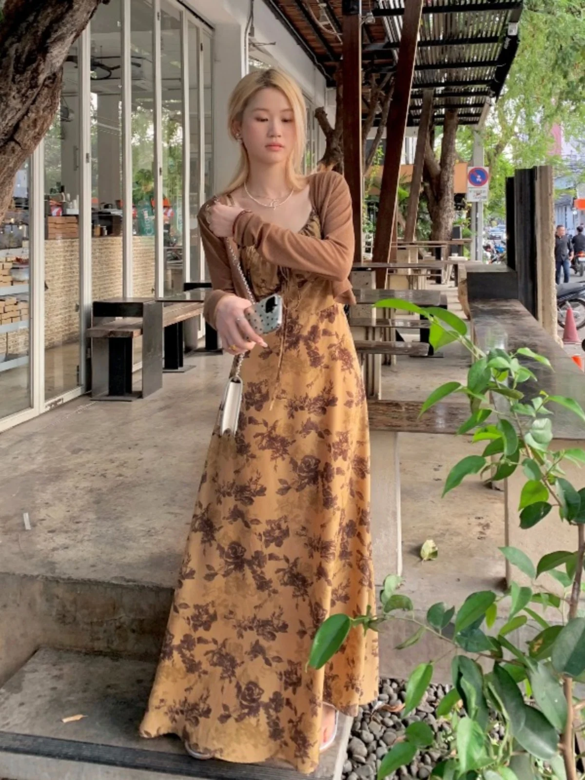 

plus Size Women's Vintage Watercolor Print Halter Dress Slimming Long Gown Korean Style Commute Fashion Belted Mid-Length Skirt