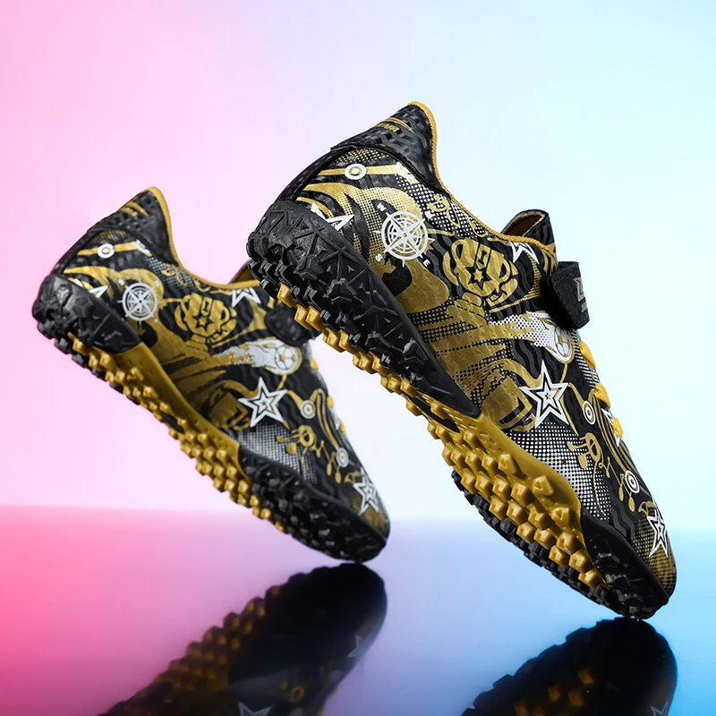 

New Youth Soccer Shoes Kids Football Boots Professional Training Non-Slip Indoor Outdoor Futsal Cleats Sneakers Breathable 28-39