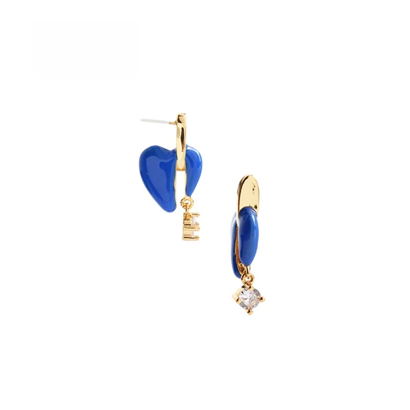 

Серьги Sumni Spring 2024 Klein Blue с эмалевой глазурью в форме сердца, женские, с серебряной иглой S925, модные ювелирные аксессуары