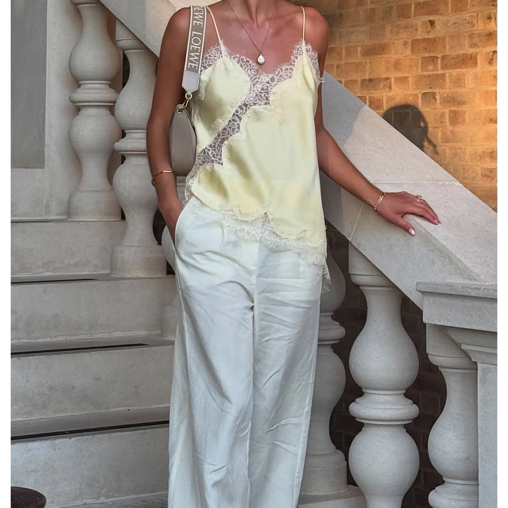 قطع علوية نسائية مثيرة من الساتان والدانتيل ملابس علوية من الحرير برقبة على شكل V وحزام سباغيتي Y2k Coquette قمصان فضفاضة للخروج ملابس الشارع #3