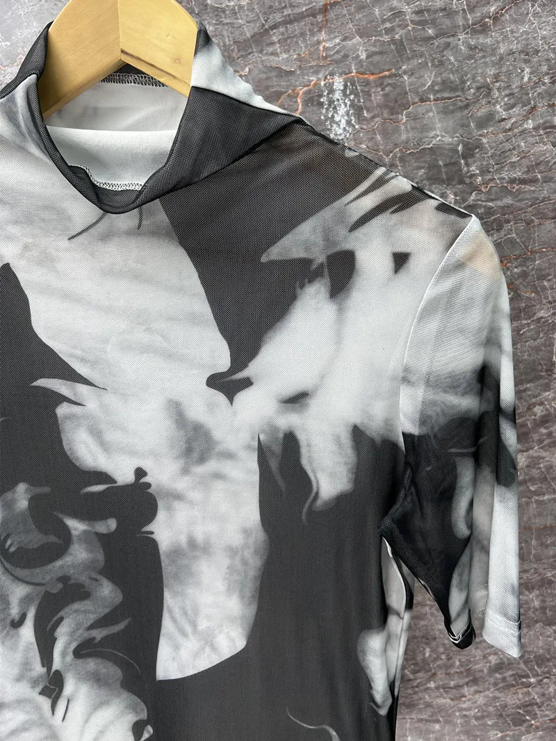 เสื้อยืดคอสูงทรงเข้ารูปพิมพ์ลายดอกไม้ สไตล์สตรีทแวร์ ผ้าโพลีเอสเตอร์ ระบายอากาศได้ดี สวมใส่สบาย