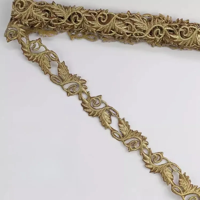 Nowy, wykwintny, jasnozłoty, srebrny haftowany wzór na brzegach, do samodzielnego wykonania, na suknię ślubną, kostium sceniczny, dekoracja odzieży, akcesoria.