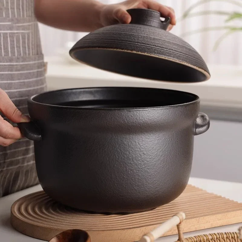 Household ceramic casserole, soup pot, heat-resistant dry burning without cracking