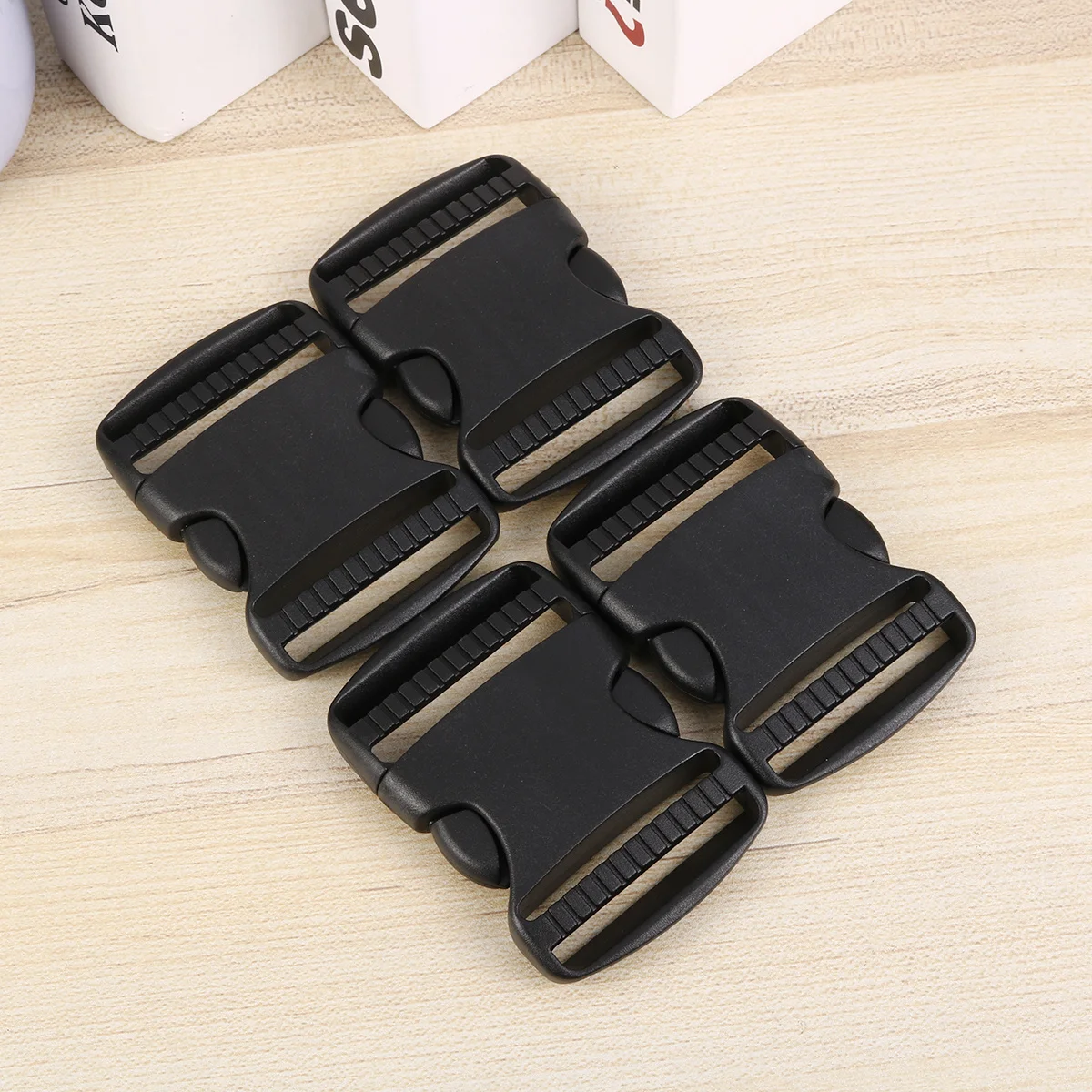 

30pcs Plastic Set 2.5Cm Black Adjustable Strap Fastener For Backpack Luggage Outdoor Gear Replacement Accessories Belt Buckles