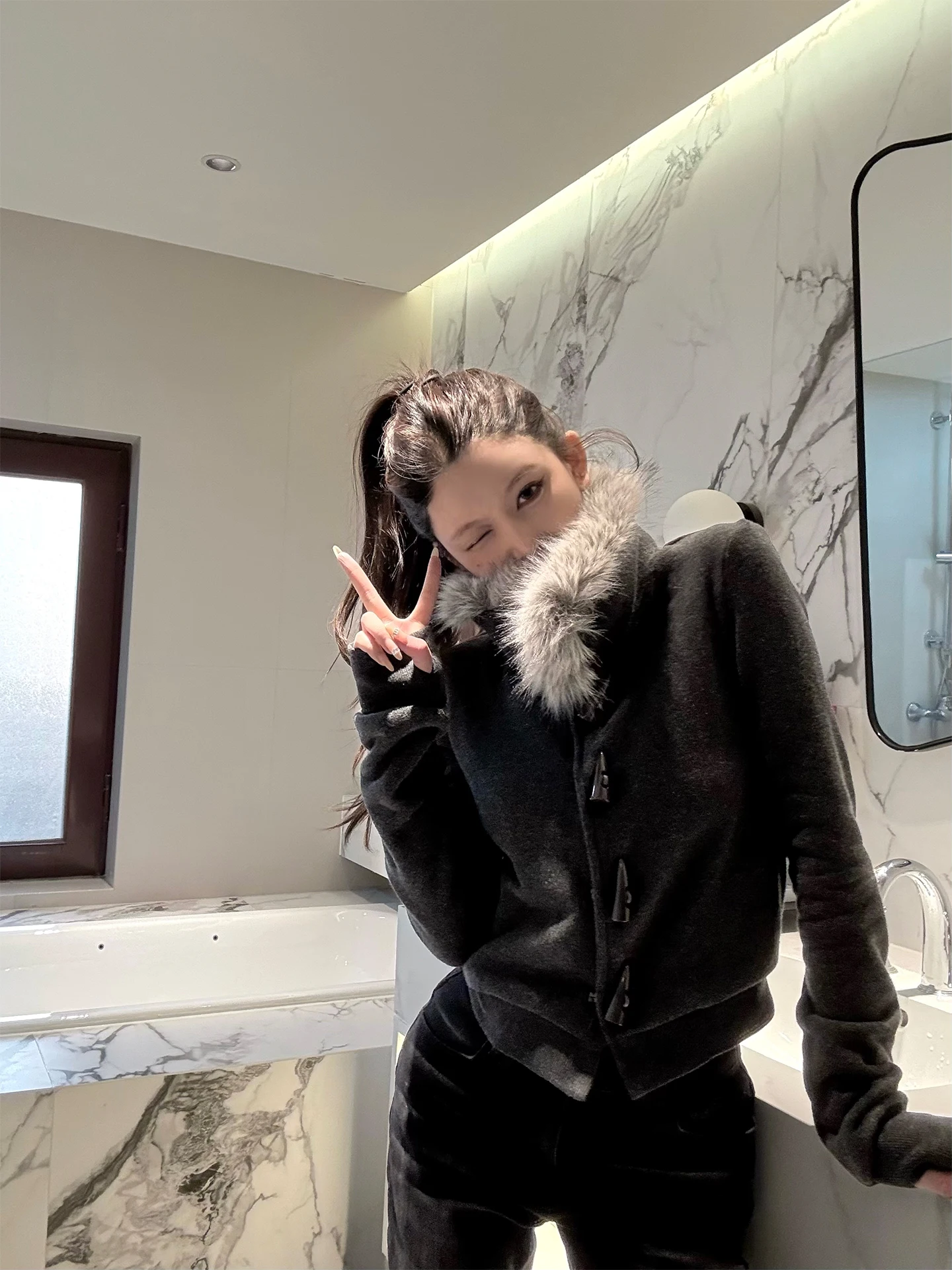 

Titi Little Sister Knitted Fce Lined ey Button up Cardigan Women's Autumn Winter Slim Fit Long Sve ort Length Sweater