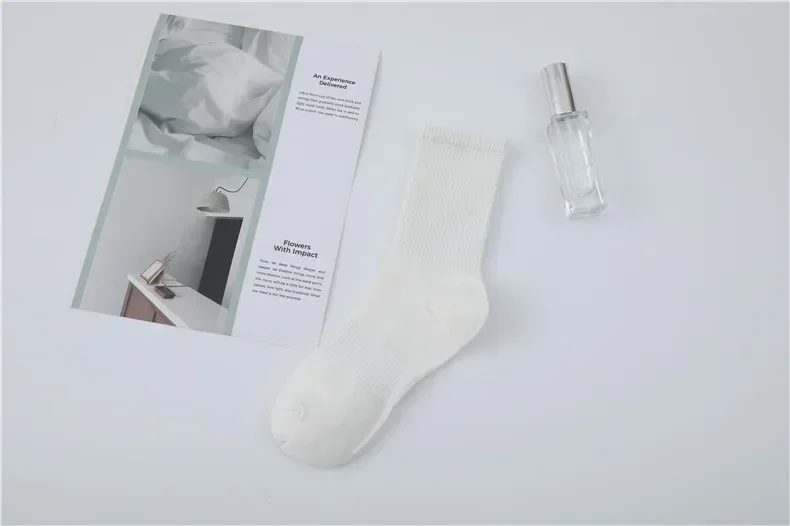 Black socks men and women Japanese socks in autumn pure white cotton socks