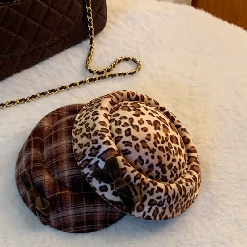 1Pcs Vintage Leopard Print Satin Top Hat Hair Clip with Bow Decoration French Side Clip for Ladies' Elegant Style Hair Clip