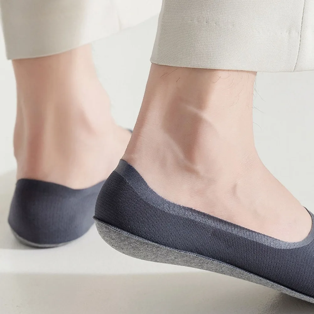 Kaus kaki perahu pencegahan bau silikon antiselip tidak jatuh tumit pendek kaus kaki penyerapan keringat warna Solid tidak terlihat