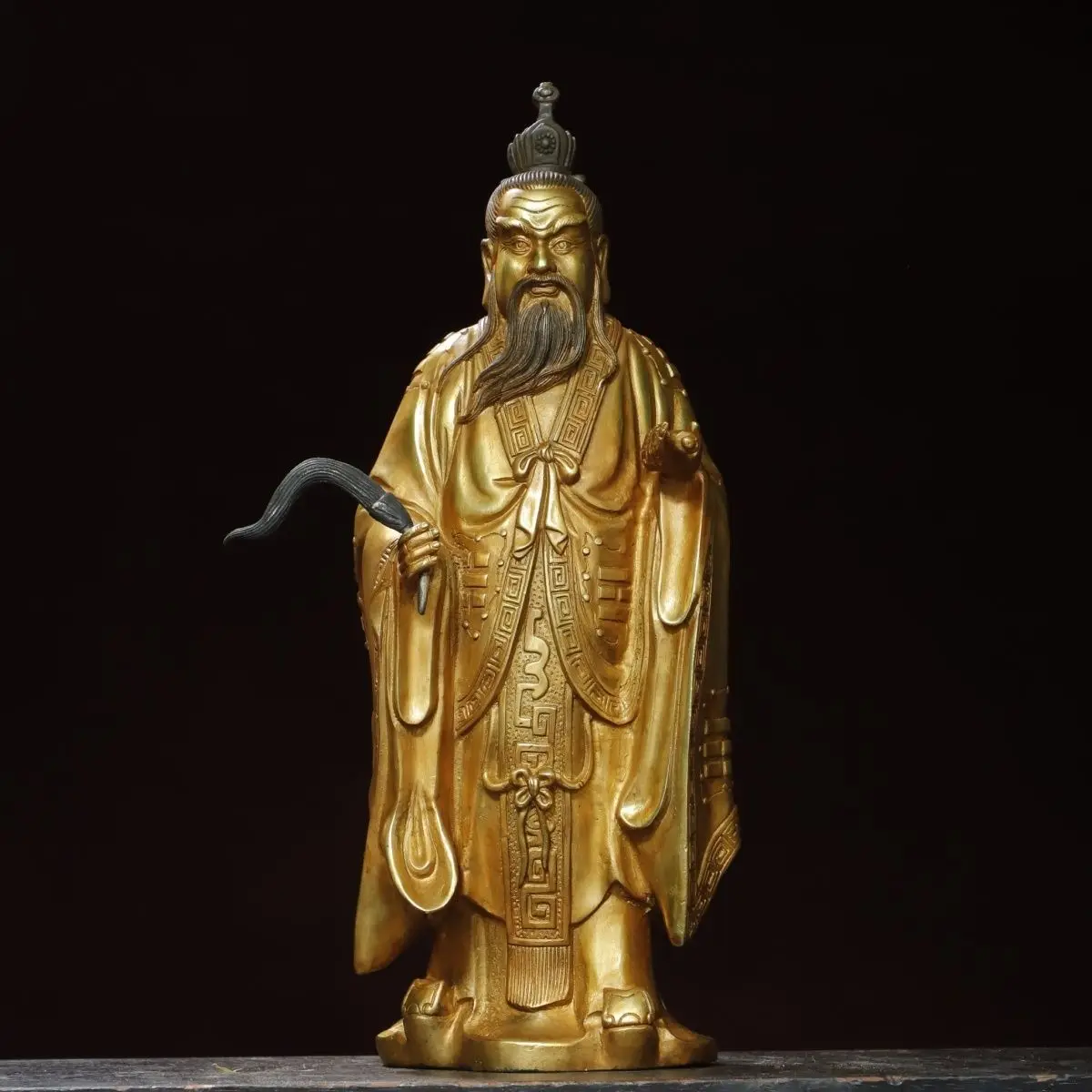 Copper gilt [Taishang Laojun] Height 38 cm Width 13 cm Thickness 10 cm Weight 3.3 kg