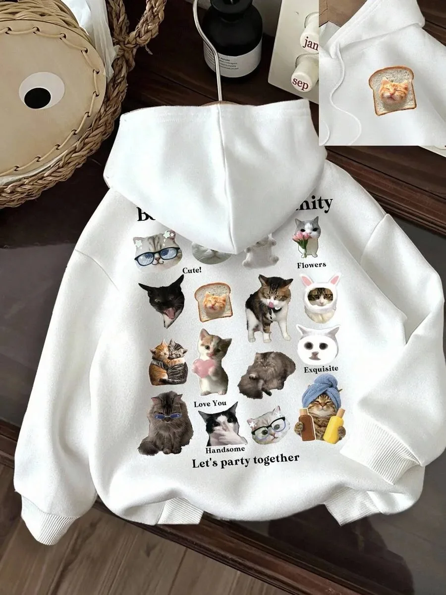 

Cat — хлопковая толстовка с капюшоном Lover's Delight, украшенная различными очаровательными изображениями кошек и сладкими фразами, как «Милая!» и «Любовь тебя»